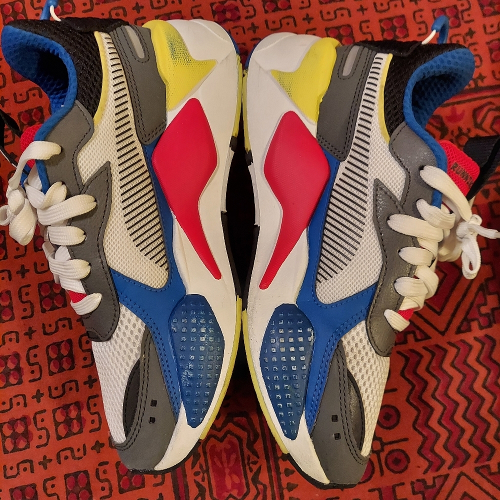 Sneakers - Picture 12 of 14